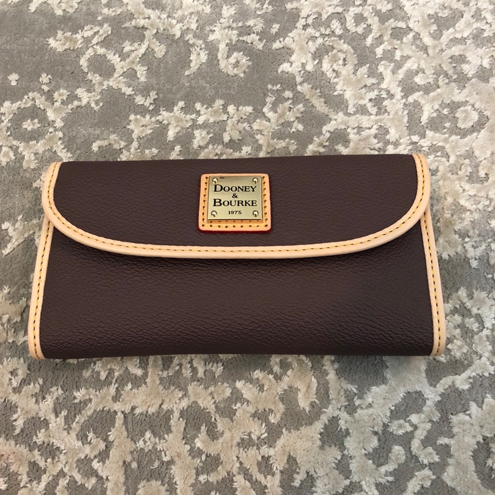 Dooney and Bourke Brand New Wallet
